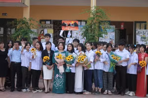 Trường THPT Văn Giang (Hưng Yên): Lửa thử vàng, gian nan thử sức