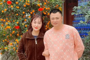 MC Quyền Linh, NSND Tự Long dày công chuẩn bị quà 8/3 tặng vợ