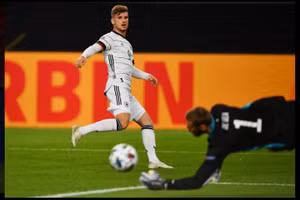 Tân binh Chelsea “xé lưới” De Gea