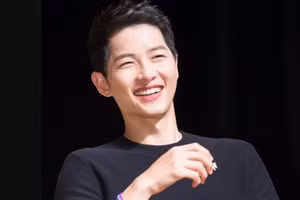 Nghi vấn bạn gái mới của Song Joong Ki đang mang thai