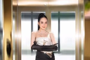 Thanh Thủy lộ ảnh đến thẩm mỹ viện sau nghi vấn can thiệp dao kéo