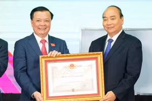 Thủ tướng: Có thể hỗ trợ 40 triệu đồng cho mỗi hộ sập nhà do bão lũ