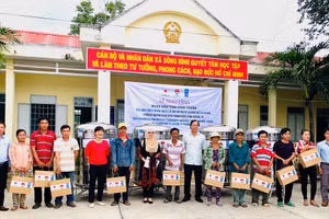 Ninh Thuận: 500 hộ nghèo nhận hỗ trợ cho các nhu cầu cơ bản để phòng chống COVID-19