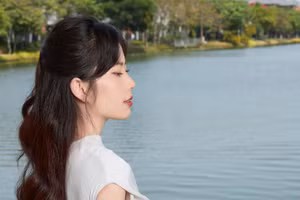 Nam Em livestream bán hàng, khoe doanh thu hơn 1 tỷ đồng/tháng 