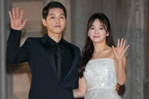 Dân tình soi động thái Song Hye Kyo trước tin Song Joong Ki có bạn gái