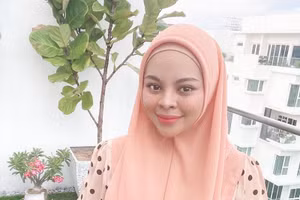 Nữ ca sĩ nổi tiếng Malaysia đột ngột qua đời do Covid-19 