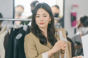 Song Hye Kyo tiết lộ bí quyết để có làn da trẻ đẹp không tì vết