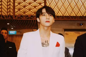 Sơn Tùng MTP lần đầu tiên xuất hiện trước truyền thông sau "drama trà xanh"