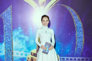 Hoa hậu Mai Phương lộ diện cuốn hút trước khi lên đường dự Miss World 2024