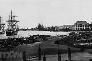 Ngày 5/6/1911, từ bến Nhà Rồng (ảnh), Nguyễn Tất Thành rời Tổ quốc, bắt đầu cuộc hành trình tìm con đường giải phóng dân tộc, giải phóng đất nước. Ảnh tư liệu: TTXVN