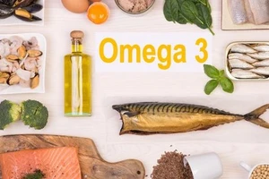 Thực phẩm giàu omega 3 hỗ trợ các lợi ích sức khỏe khác nhau cho sức khỏe của phụ nữ, như sự phát triển của em bé trong bụng mẹ và nó cũng làm giảm nguy cơ mắc bệnh tim.