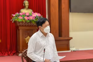 Thứ trưởng Đỗ Xuân Tuyên tại buổi làm việc.