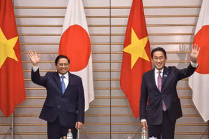 Thủ tướng Phạm Minh Chính và Thủ tướng Nhật Bản Kishida Fumio tại Hội đàm cấp cao Việt Nam-Nhật Bản. Ảnh: VGP.