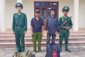 Hai đối tượng người bị bắt giữ