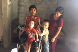 Gia cảnh éo le của cậu học trò lớp 3 khi cả nhà mắc trọng bệnh.