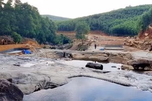 Khu du lịch "chui" bị xử phạt và buộc khắc phục lại hiện trạng ban đầu.