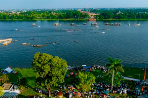 Hình ảnh cố đô Huế tuyệt đẹp qua giải đua ghe mừng Quốc khánh 2/9