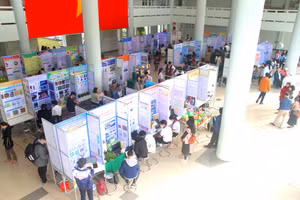 Khai mạc cuộc thi Khoa học – Kỹ thuật dành cho học sinh Trung học tỉnh Thừa Thiên - Huế năm học 2022-2023 tại hội trường trường THCS Nguyễn Tri Phương, TP Huế (Ảnh: Đại Dương).