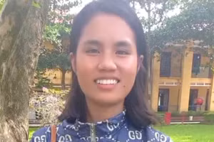 Nữ thí sinh người dân tộc thiểu số Pa Cô - Hồ Thị Vui năm nay 22 tuổi và đã có chồng con vẫn quyết tâm dự Kỳ thi tốt nghiệp THPT 2024. (Ảnh: Đại Dương)