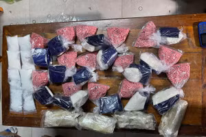 Đường dây ma túy "khủng" rất lớn đến gần 5kg được Công an tỉnh Thừa Thiên - Huế phá án thành công.