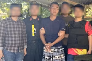 Công an Thừa Thiên Huế bắt giữ các nghi phạm liên quan vụ cướp ngân hàng ở Quảng Nam.