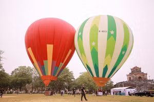 Lễ hội khinh khí cầu quốc tế Huế bị các sinh viên phản ánh đơn vị tổ chức là Công ty CP Truyền thông Hexa Media chậm trả tiền thù lao sau gần 5 tháng. (Ảnh: Hoàng Hải).