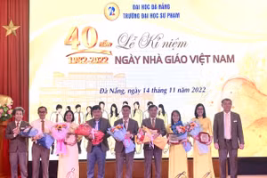 Trường ĐH Sư phạm - ĐH Đà Nẵng vinh danh các cá nhân, tập thể tiêu biểu trong giảng dạy, nghiên cứu khoa học...