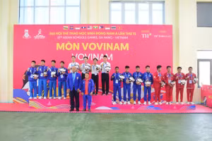 Ở nội dung biểu diễn đòn chân tấn công, các vận động viên của Đoàn Thể thao học sinh Việt Nam đã xuất sắc giành tấm Huy chương Vàng.