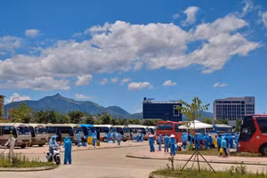 Hòa Bình đón gần 800 lao động từ Bắc Giang.