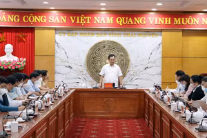 Chủ tịch UBND Trịnh Việt Hùng phát biểu chỉ đạo tại hội nghị.