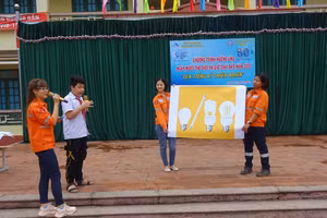 Công ty TNHH Khai thác Chế biến Khoáng sản Núi Pháo đã mang đến chương trình tuyên truyền đầy ý nghĩa và thiết thực cho học sinh trường THCS Hùng Sơn (Đại Từ). 