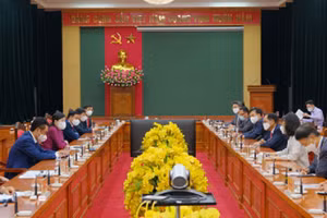 Đồng chí Nguyễn Thanh Hải, Bí thư Tỉnh ủy làm việc với ngài Park Noh-wan, Đại sứ đặc mệnh toàn quyền Hàn Quốc tại Việt Nam.