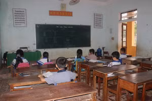 Giải quyết tình huống khi lớp vắng nhiều học sinh