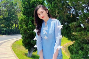 Nhan sắc nữ MC trẻ nhất Đài PTTH Hà Nội