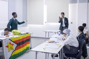 Cuộc thi tranh biện lớn nhất thế giới được tổ chức tại Việt Nam