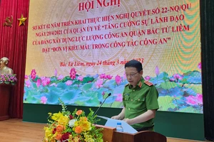 Thiếu tướng Nguyễn Hồng Ky- Phó Giám đốc công an TP Hà Nội phát biểu chỉ đạo tại hội nghị. 