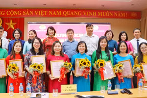 Có 8 nhà giáo lọt vào vòng chung khảo giải thưởng "Nhà giáo Sơn Tây tâm huyết sáng tạo" lần thứ 2 năm 2023.