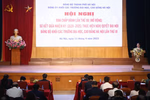 Đây là dịp để Đảng ủy Khối các trường đại học, cao đẳng Hà Nội xem lại các giải pháp để khắc phục những hạn chế, phát huy mặt tích cực để thực hiện thắng lợi các nhiệm vụ đã đề ra.
