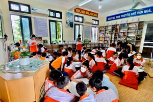 Mô hình CLB đọc sách tại Trường THCS Đông La, huyện Hoài Đức (Hà Nội) đang hoạt động hiệu quả. 