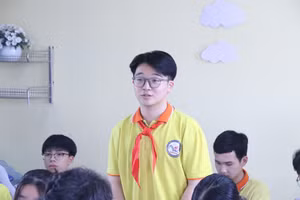 An Huy là học sinh giỏi toàn diện và tích cực tham gia công tác Đội tại trường.