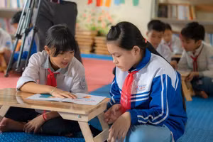 Dự án 'Lớp học cầu vồng' khánh thành trường mới vùng khó Hoà Bình