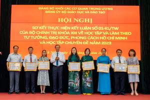 Bộ GD&ĐT sơ kết thực hiện Kết luận số 01