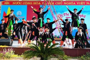 Hội thi văn nghệ chào mừng Quốc khánh 2/9 và Khai giảng năm học 2022 - 2023 của Trường THCS Đạo Trù.