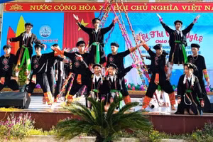 Hội thi văn nghệ chào mừng Quốc khánh 2/9 và Khai giảng năm học 2022 - 2023 của Trường THCS Đạo Trù.