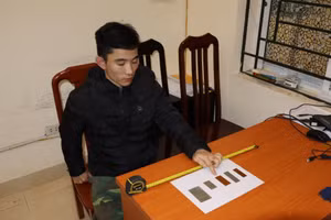 Đối tượng Nguyễn Trung Huyên tại cơ quan điều tra.