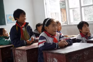 Phân chia lớp học gây bất bình đẳng giáo dục tại Trung Quốc