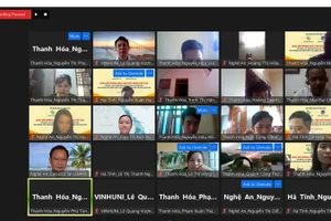 Các học viên tham gia bồi dưỡng theo hình thức trực tuyến (Ảnh ĐH Vinh) 