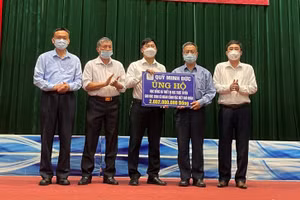 Formosa Hà Tĩnh ủng hộ hơn 2 tỷ đồng hỗ trợ học sinh nghèo