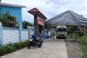 Hàng chục học sinh Tiểu học bị cách ly do liên quan đến ca nhiễm COVID-19