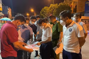 Trong tối 13/8, huyện Cẩm Xuyên ghi nhận một trường hợp dương tính với Covid-19 trong khu dân cư.